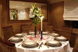 MIZAR Dining